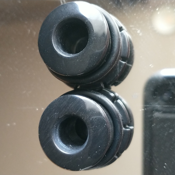 Stone tunnel flares (ears) 5/8 inch - Picture 2 of 4